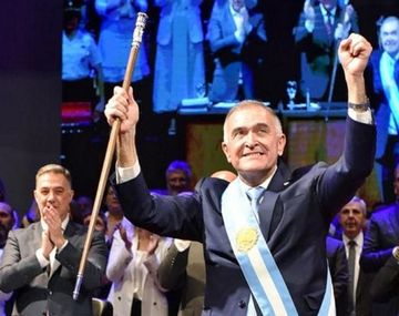 Osvaldo Jaldo asumió como gobernador Tucumán: participaron del acto Sergio Massa y Axel Kicillof