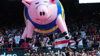 un fiscal pide la clausura del monumental por treinta dias un fiscal pide la clausura del monumental por treinta dias