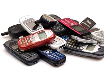 Celulares antiguos alcanzan precios millonarios: los modelos más buscados por coleccionistas
