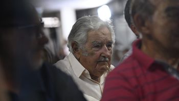 El expresidente José Mujica no tratará su enfermedad en el exterior. El expresidente José Mujica no tratará su enfermedad en el exterior.