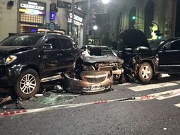 Cuatro autos involucrados en un choque en Abasto Cuatro autos involucrados en un choque en Abasto