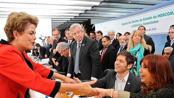 en la previa del mercosur, cfk y dilma se encontraron en brasil en la previa del mercosur, cfk y dilma se encontraron en brasil