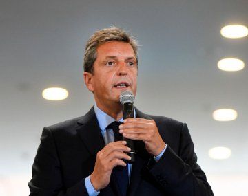 Desde que surgieron los rumores de cambios que involucraban a Sergio Massa como ingresante al Gabinete, el dólar blue se desplomó.&nbsp;