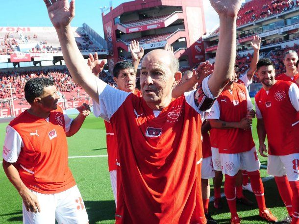 Ricardo Bochini cumple 70 años: el mensaje de Independiente para el máximo ídolo del club