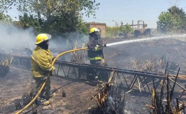 Monte Grande: se incendió una casa mientras la familia dormía y murieron cinco integrantes