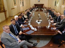 Javier Milei con gobernadores.