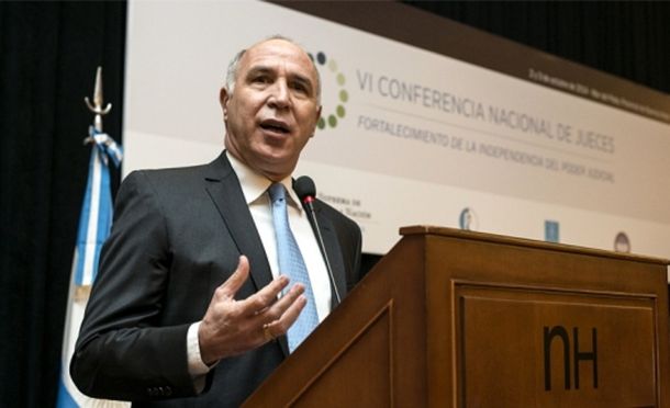 Lorenzetti: Los jueces deben mirar a la sociedad