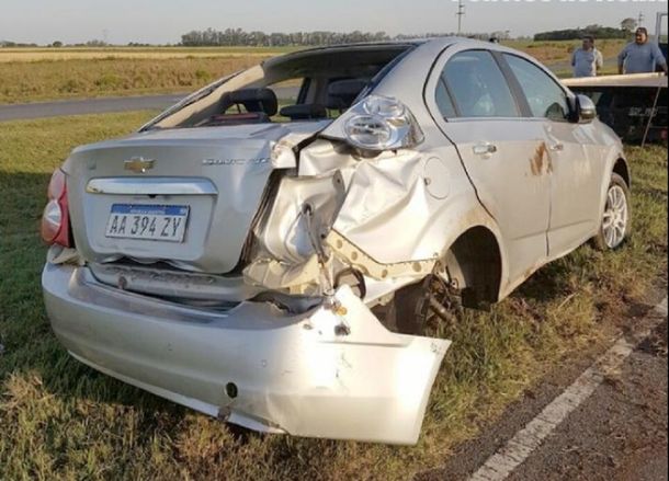 El hijo de Lorenzetti volcó con su auto