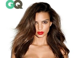 Emily Ratajkowski fue elegida la mujer del año