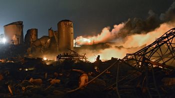 una fuerte explosion dejo al menos cinco muertos en texas una fuerte explosion dejo al menos cinco muertos en texas
