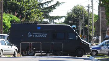 asaltan y golpean a un jefe del grupo halcon en lanus asaltan y golpean a un jefe del grupo halcon en lanus