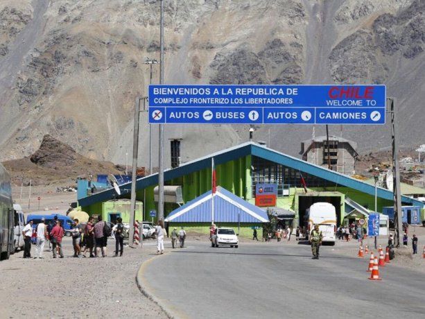 Anuncian paro en paso fronterizo Los Libertadores y piden intervención a Cancillería chilena