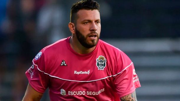 Las fotos del accidente del arquero de Gimnasia