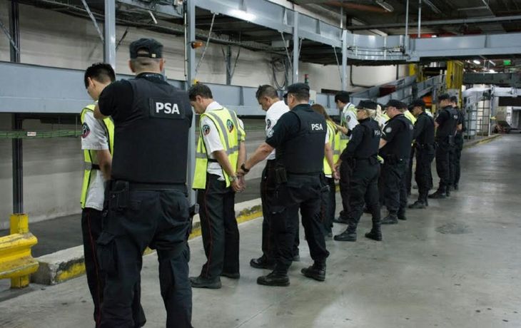 Detuvieron a 11 hombres y 3 mujeres