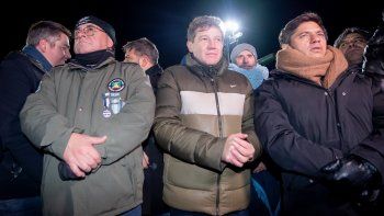 axel kicillof participo de la vigilia por malvinas en tierra del fuego: el territorio no se vende axel kicillof participo de la vigilia por malvinas en tierra del fuego: el territorio no se vende