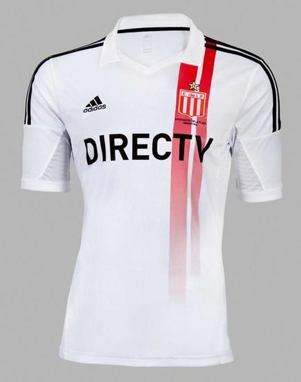 Estudiantes presenta una camiseta homenaje al campeón mundial