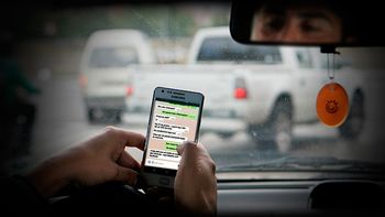 whatsapp destruye el sexto sentido a la hora de manejar whatsapp destruye el sexto sentido a la hora de manejar