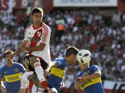 river fue superior pero no pudo con boca, que se defendio bien river fue superior pero no pudo con boca, que se defendio bien