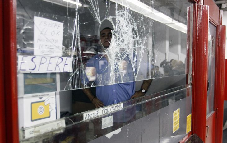 Línea B: usuarios estallaron de furia en la estación Medrano