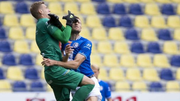 La dolorosa lesión de un jugador del Gent de Bélgica: debieron suturarle el pene