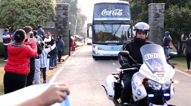 Juntos a la par: el video de la Bonaerense despidiendo a la Selección