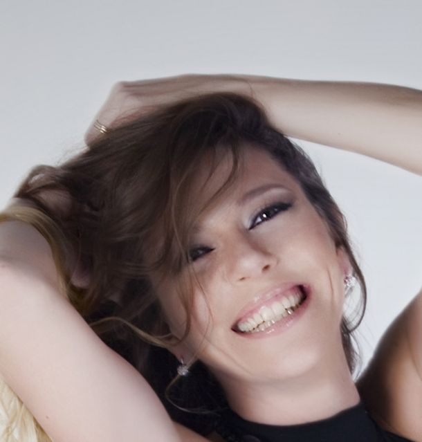 Monicaayos059fROSTRO