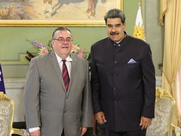 Uruguay se quedó nuevamente sin representación diplomática en Venezuela. Uruguay se quedó nuevamente sin representación diplomática en Venezuela.