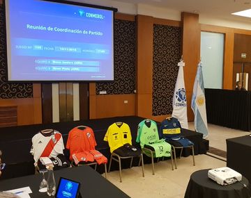 Conmebol presentó las equipaciones para el Boca - River