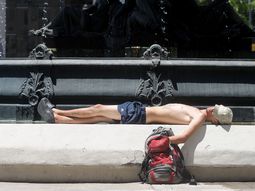 el calor no cesa y la termica supero los 46 grados el calor no cesa y la termica supero los 46 grados