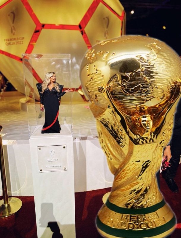 Memes por la foto de Morena Beltrán con la Copa del Mundo