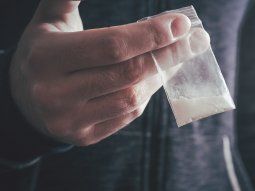 Hay seis internados en Rosario que consumieron cocaína presuntamente adulterada
