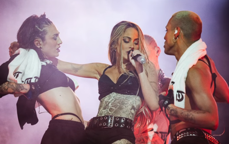 Tini Stoessel habló de embarazo durante su show: ¿cómo reaccionaron los fans?