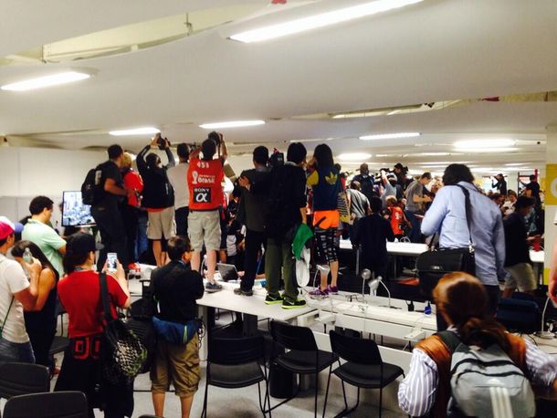 Hinchas chilenos entraron a la fuerza al Maracaná y provocaron destrozos