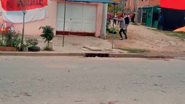 VIDEO: Tiroteos entre hinchas de Colón y Unión en Santa Fe