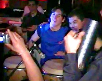 Lo que le faltaba: Lionel Messi se anima a tocar cumbia
