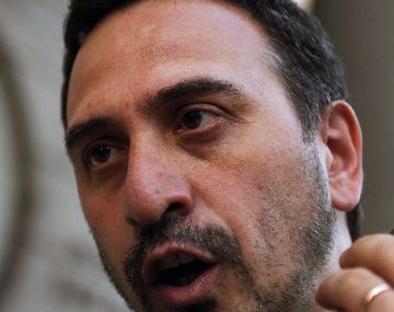 Menghini: Los que no dormimos somos los padres