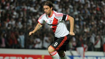 si me tengo que despedir, va a ser con la camiseta de river si me tengo que despedir, va a ser con la camiseta de river