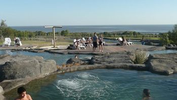 Las ciudades del litoral argentino apuntan a atraer el turismo de Uruguay para la temporada de verano. Las ciudades del litoral argentino apuntan a atraer el turismo de Uruguay para la temporada de verano.