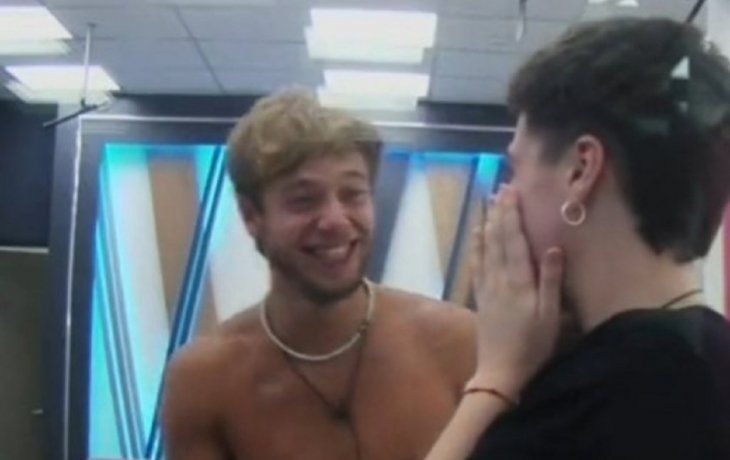 Gran Hermano: Mora le dio información del exterior a Nacho y su reacción fue muy divertida