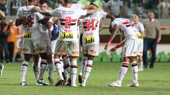 el paton lo hizo de nuevo: el san pablo de bauza elimino al mineiro y se metio en semis el paton lo hizo de nuevo: el san pablo de bauza elimino al mineiro y se metio en semis