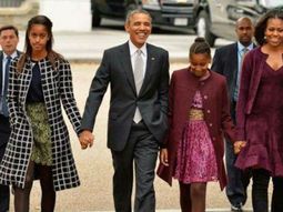Obama y su familia estarán en Washington durante dos años más. Obama y su familia estarán en Washington durante dos años más.