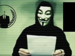 Anonymous le pide la renuncia a un gobernador