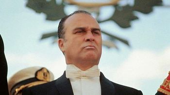 El senador del Frente Amplio, Juan Carlos Mahía comparó al presidente venezolano Nicolás Maduro con el expresidente Jorge Pacheco Areco. El senador del Frente Amplio, Juan Carlos Mahía comparó al presidente venezolano Nicolás Maduro con el expresidente Jorge Pacheco Areco.