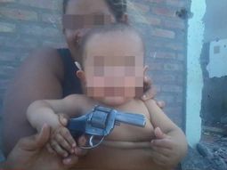 otra de nenes con droga: publico una foto de su beba con marihuana otra de nenes con droga: publico una foto de su beba con marihuana