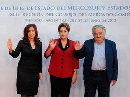 la presidente viaja a brasil por la cumbre del mercosur la presidente viaja a brasil por la cumbre del mercosur