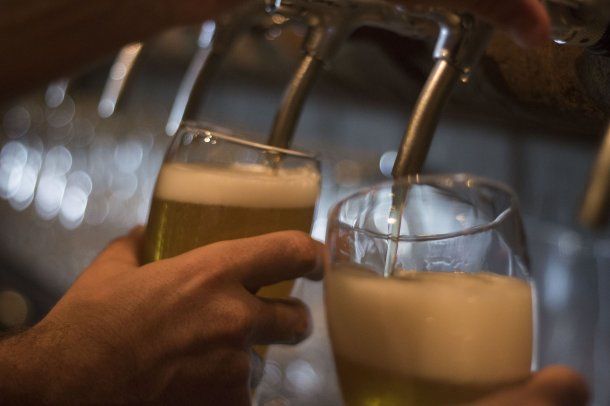 El día de la cerveza en la Argentina.