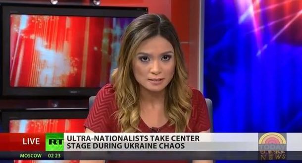 Mirá el momento en que una periodista de un medio oficial ruso renuncia al aire