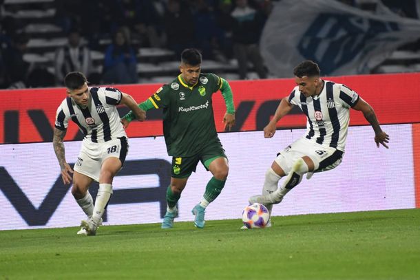 Talleres le ganó a Defensa y Justicia en la despedida de Beccacece