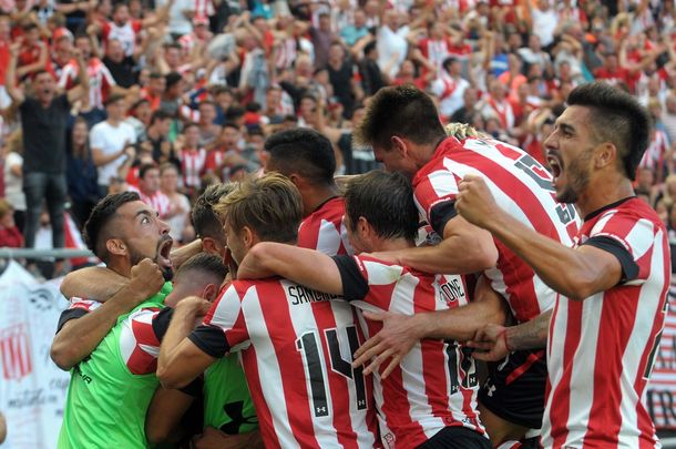 Estudiantes se quedó con el clásico de La Plata y amplía la paternidad sobre Gimnasia