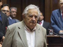 José Mujica sostuvo que el oficialismo presentó las propuestas más sensatas en Argentina. José Mujica sostuvo que el oficialismo presentó las propuestas más sensatas en Argentina.